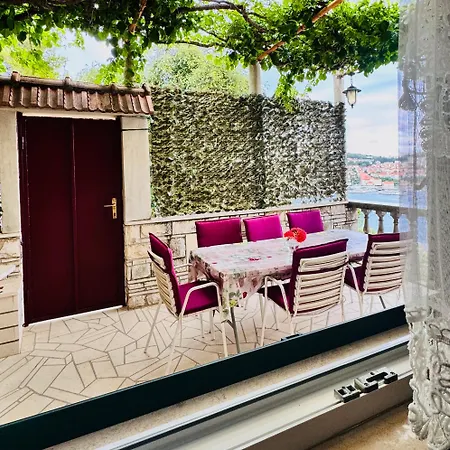 Flat -10 M Balcony, Views, Large Terrace *