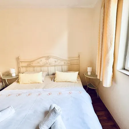 Flat -10 M Balcony, Views, Large Terrace *