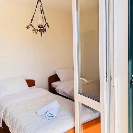 아파트 Flat -10 M Balcony, Views, Large Terrace *